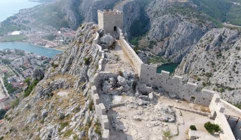 Doživite Omiš uz luksuzni smještaj