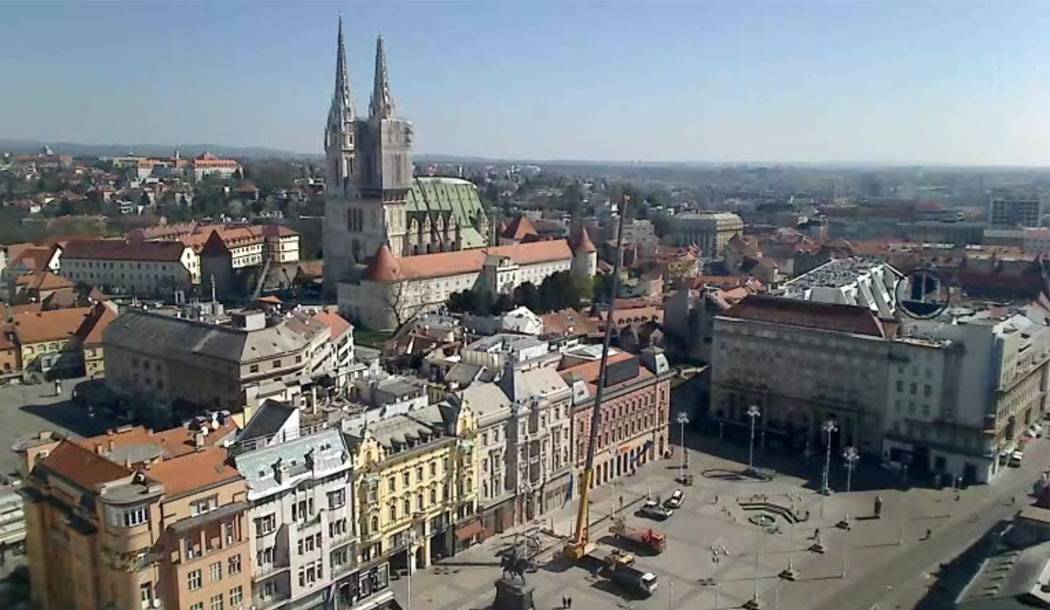 Slika zagrebačke katedrale nakon potresa