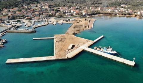 Nova trajektna luka u Tkonu na otoku Pašmanu