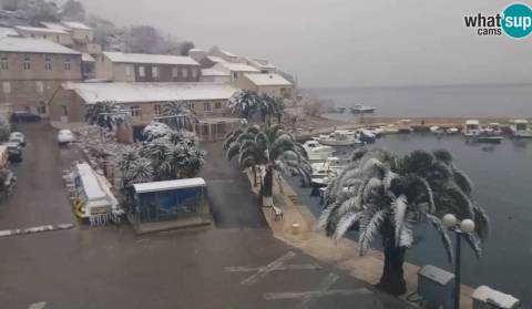 Snijeg zabijelio Dalmaciju i otoke