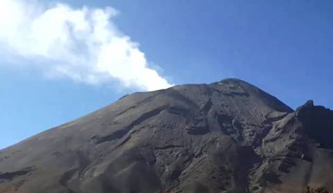 Mexico, active volcano Popocatepetl