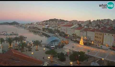 Advent u Malom Lošinju – centar i glavni trg u blagdanskom ruhu | Time Lapse