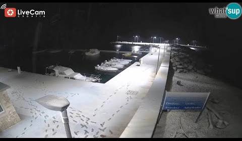 Nevjerojatno! Plaža na Unijama pod snijegom - Live Cam Croatia