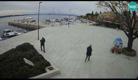 Selce za Uskrs! Prekrasan trg s velikom pisanicom  - Time Lapse LiveCamCroatia