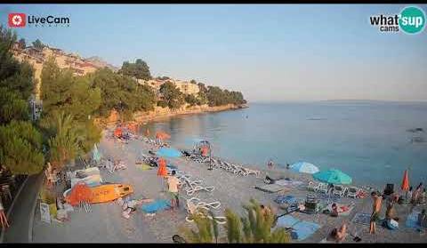 Brela u zlatnom zalasku sunca! Plaža Lučica puna kupača do samog kraja dana - Time Lapse