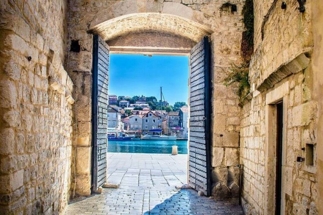 Trogir - grad na UNESCO-voj listi Svjetske baštine - Blog - LiveCamCroatia,  Istraži Hrvatsku